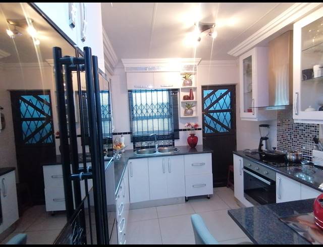 3 BEDROOM FREESTANDING SOLD IN JOUBERTON